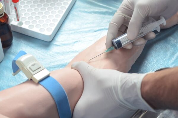iv-therapy-and-phlebotomy-workshop-min